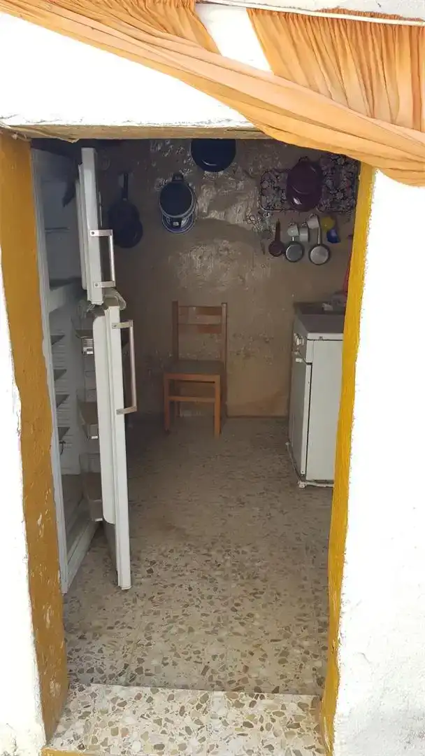 Casa adosada en venda en Almoharín amb Jardí privat i Rentadora