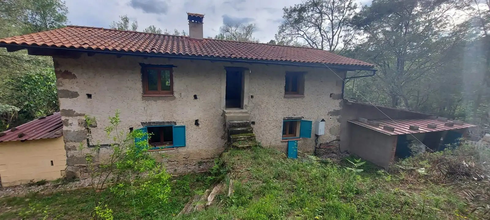 Exterior view of Houses for sale in Villanueva de la Vera