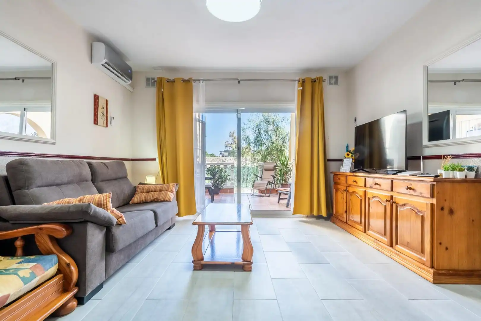Sala d'estar de Pis en venda en Adeje amb Terrassa, Balcó i Piscina comunitària