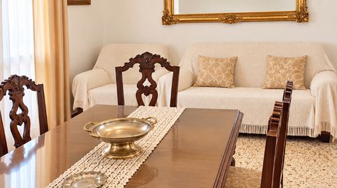 A la VENTA gran PROPIEDAD URBANA DE 889 M² con CASA, PATIOS y amplias posibilidades en ARRIATE, imagen 4