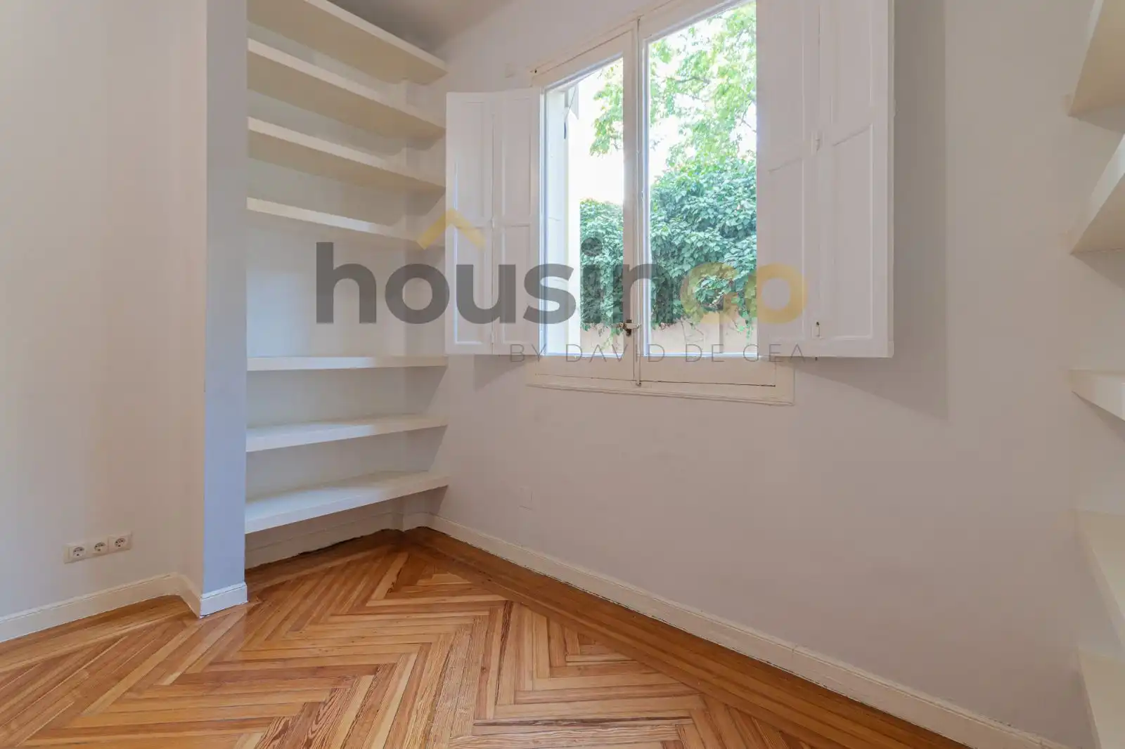 Bedroom of Flat for rent in Madrid  with Heating, Terrace and Oven