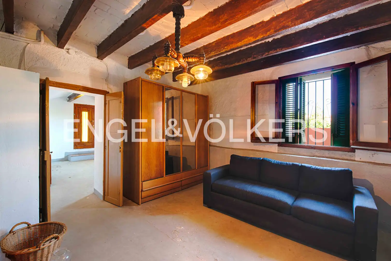 Sala de estar de Casa adosada en venta en Garriguella con Calefacción, Jardín privado y Terraza