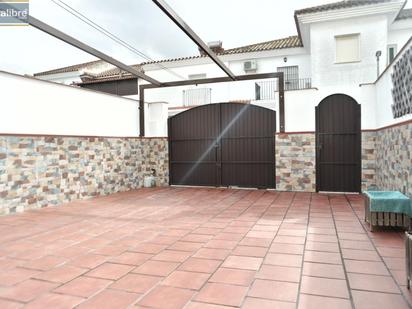 Exterior view of Single-family semi-detached for sale in Sanlúcar de Barrameda  with Air Conditioner, Heating and Terrace