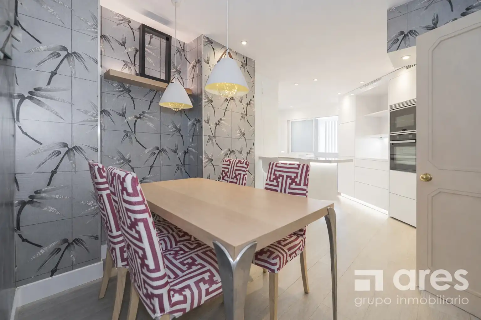 Dining room of Flat for sale in Madrid  with Air Conditioner, Heating and Private garden