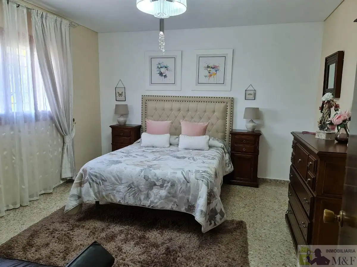 Habitación de Casa o chalet en venta en Palma del Río con Aire acondicionado, Calefacción y Trastero