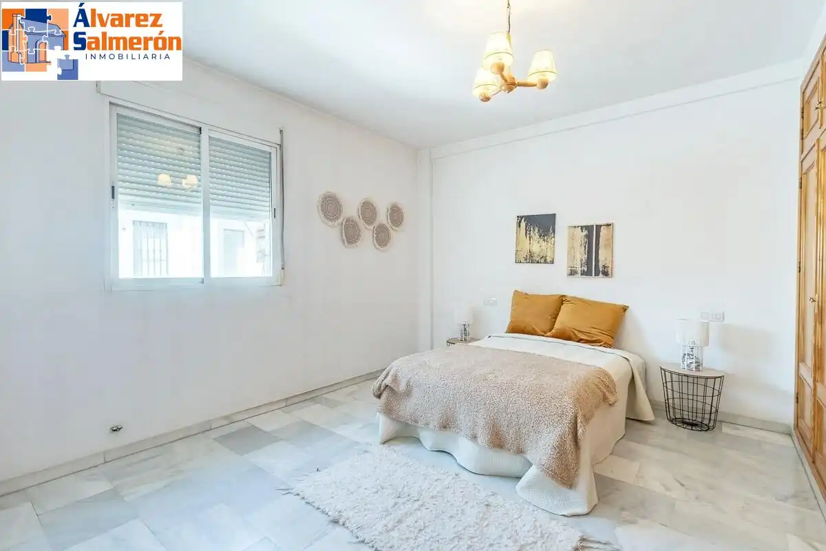 Schlafzimmer von Einfamilien-Reihenhaus zum Verkauf in Armilla