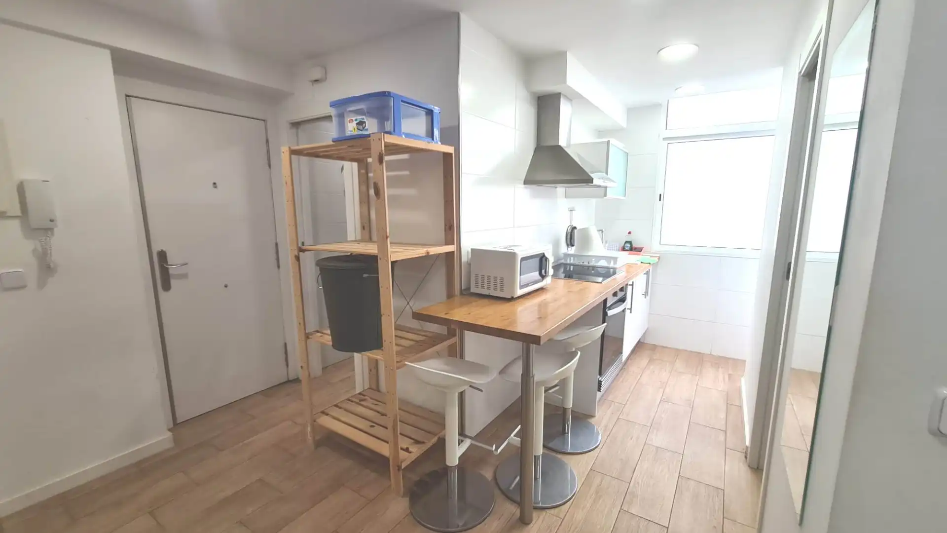 Küche von Wohnung zur Miete in Valencia mit Klimaanlage, Möbliert und Ofen