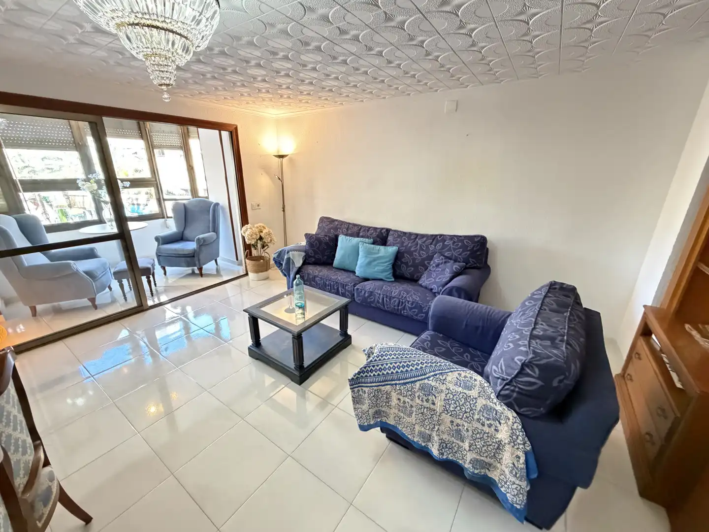 Sala de estar de Piso de alquiler en Alicante / Alacant con Aire acondicionado, Terraza y Amueblado