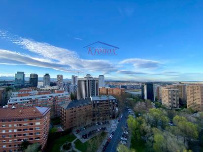 Vista exterior de Pis en venda en  Madrid Capital amb Aire condicionat, Calefacció i Parquet