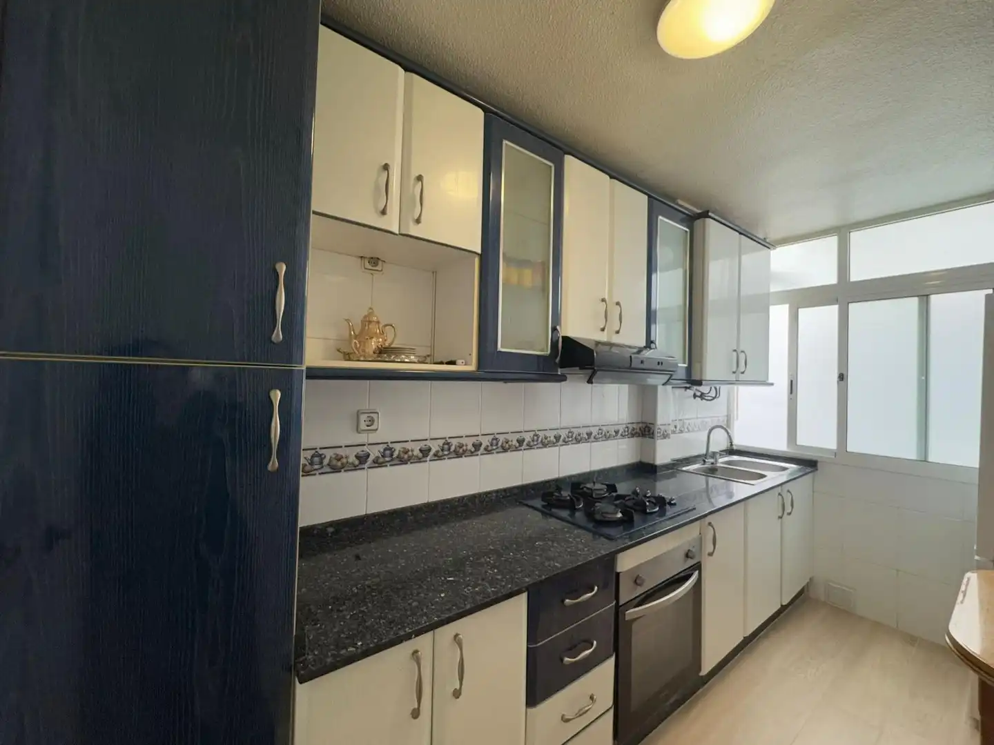 Cocina de Piso en venta en Alicante / Alacant con Aire acondicionado