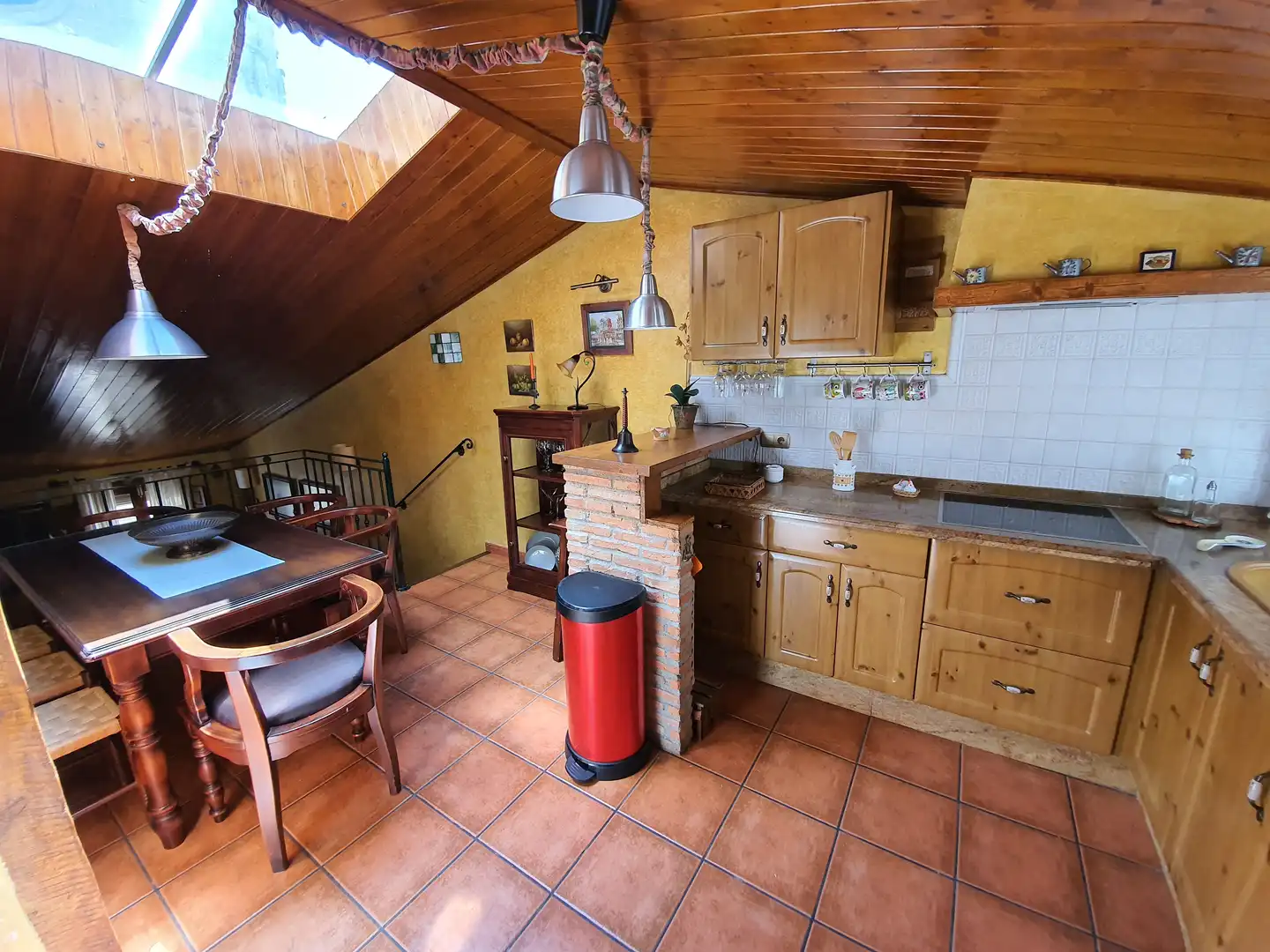 Cuina de Casa adosada de lloguer en Úbeda amb Aire condicionat, Calefacció i Terrassa