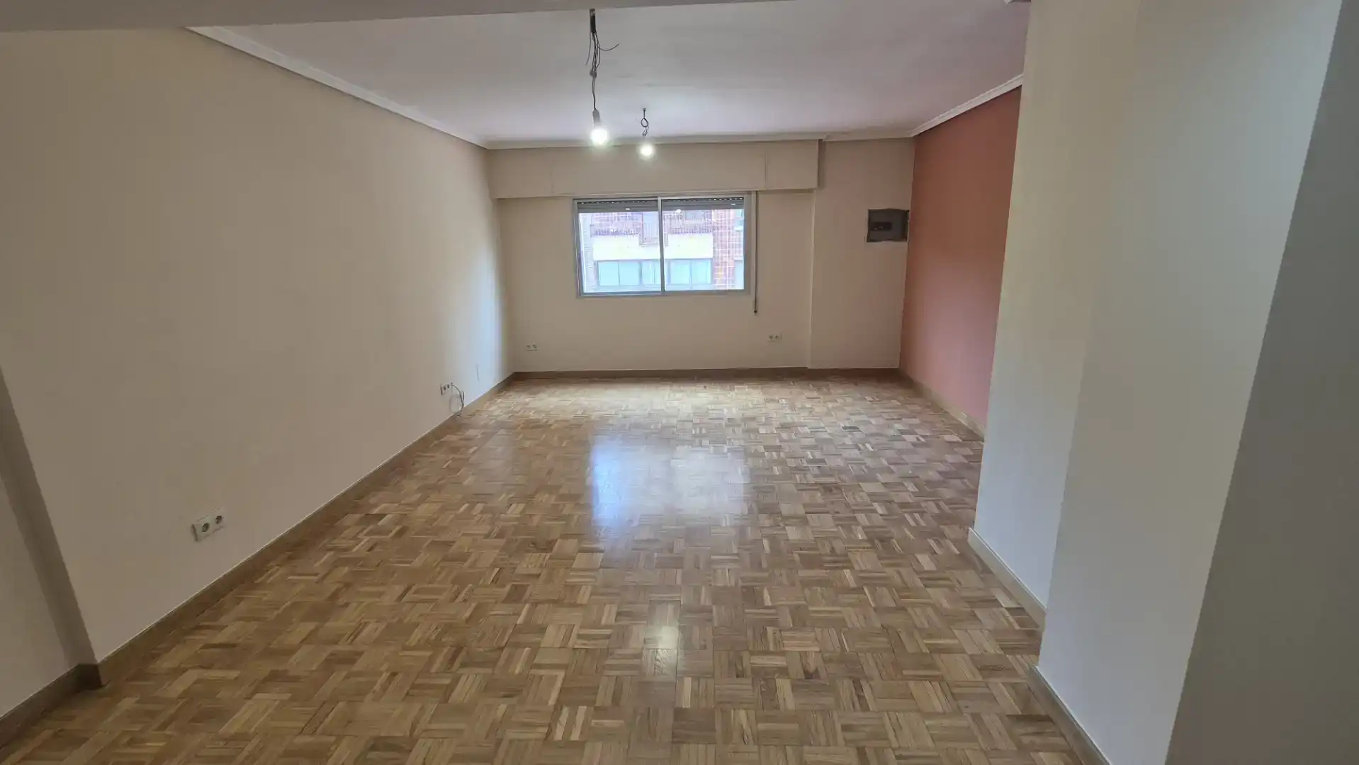 Sala d'estar de Pis en venda en  Zaragoza Capital amb Aire condicionat
