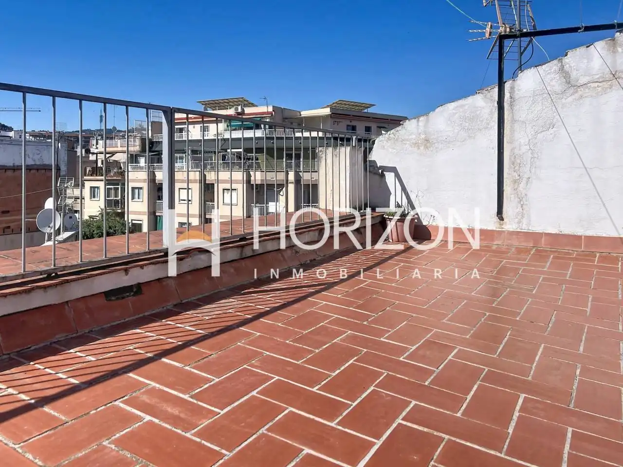 Terraza de Edificio en venta en L'Hospitalet de Llobregat