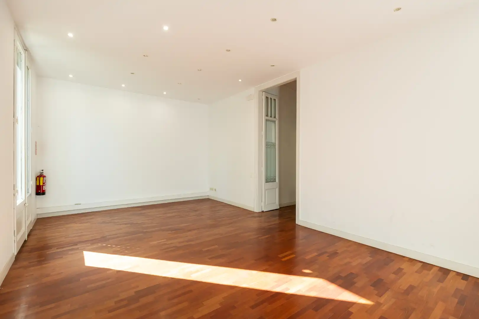Wohnzimmer von Wohnung zum Verkauf in Barcelona mit Klimaanlage, Heizung und Parkett