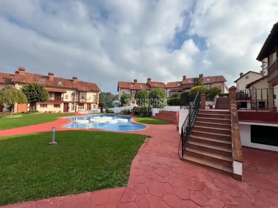 Garten von Einfamilien-Reihenhaus zum Verkauf in Ribamontán al Mar mit Heizung, Möbliert und Balkon