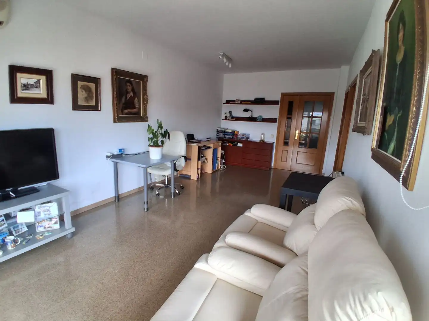 Flat with pool for sale in Carrer Borrassà 35