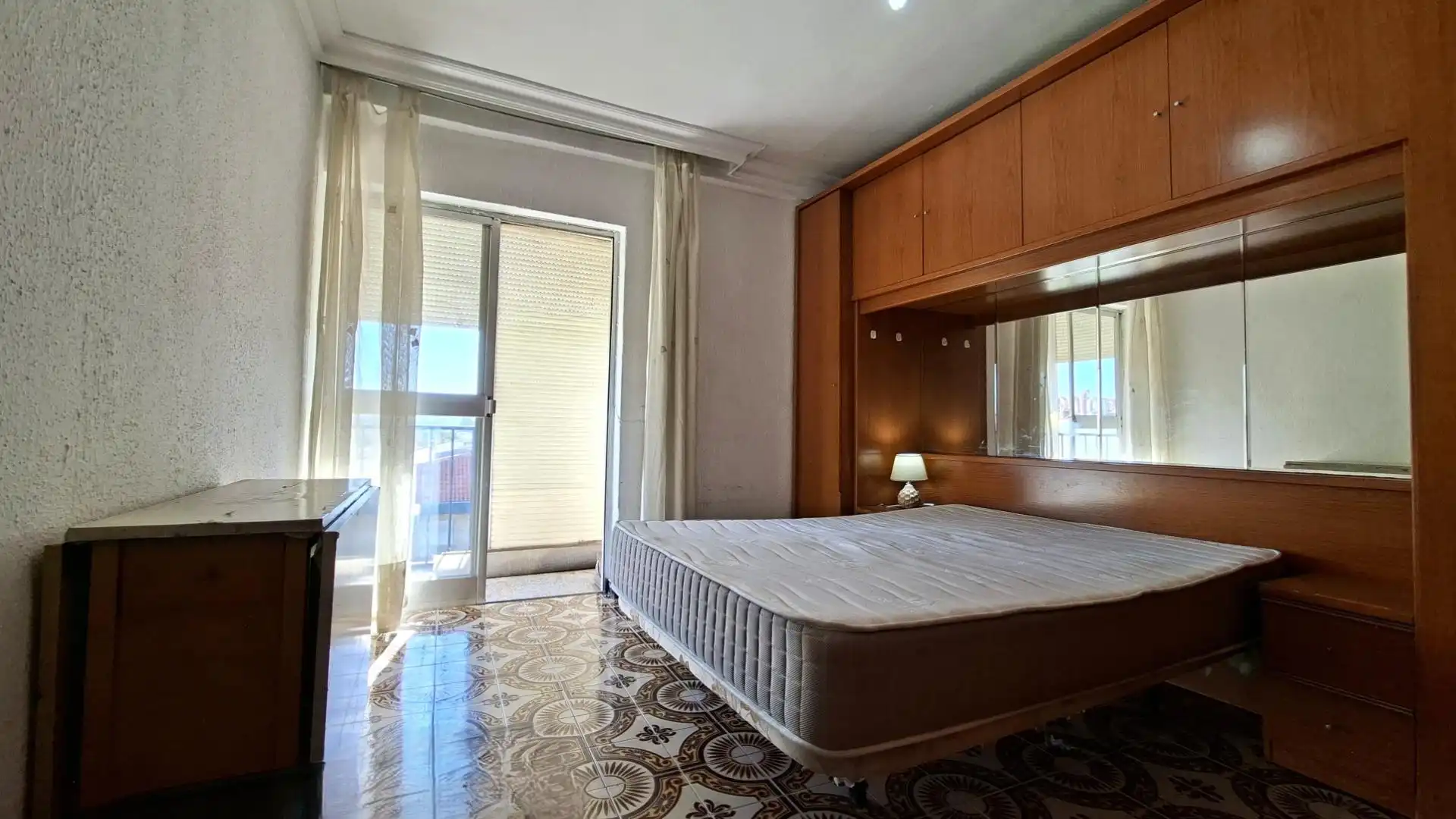 Habitación de Piso en venta en San Juan de Aznalfarache con Terraza