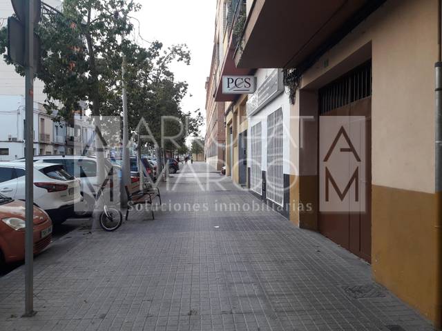 Local comercial en Alquiler en Madrigal