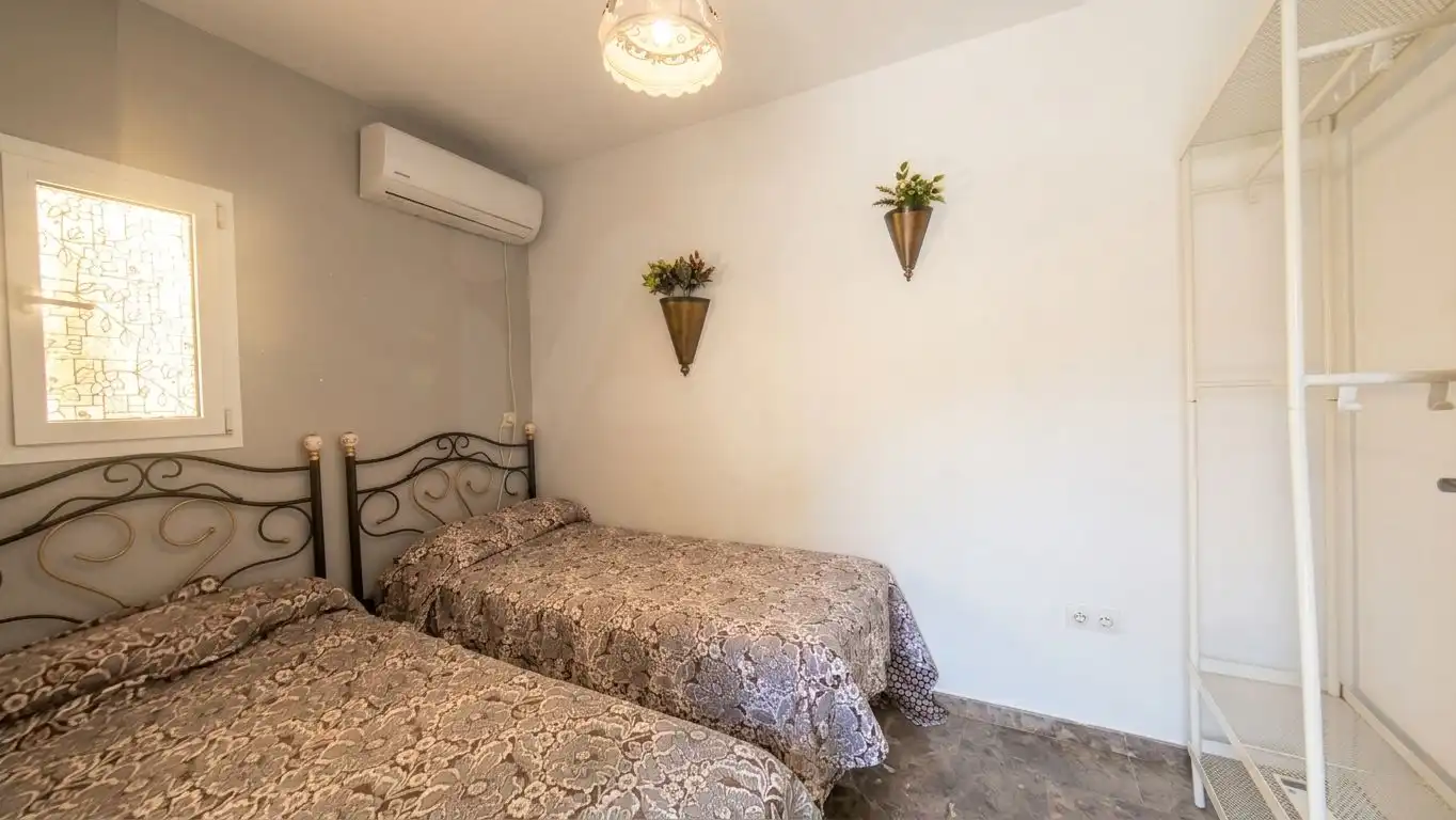 Bedroom of Houses for sale in Dos Hermanas  with Air Conditioner, Heating and Swimming Pool