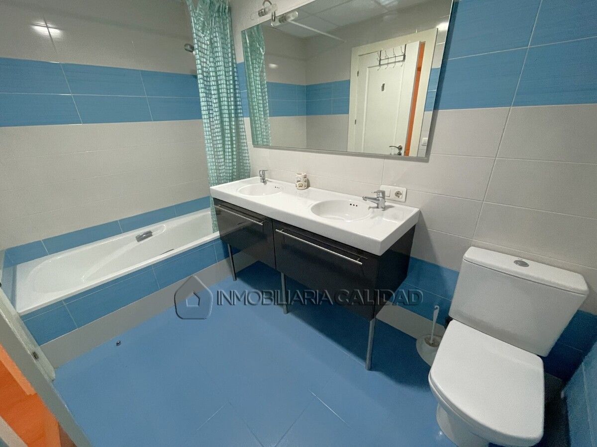 Bany de Pis en venda en Burgos Capital amb Calefacció i Terrassa