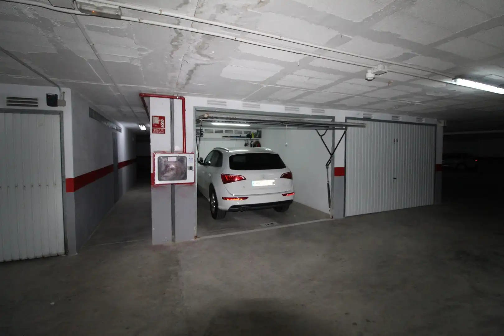 Parkplatz von Wohnungen zum Verkauf in Calpe / Calp mit Terrasse, Abstellraum und Gemeinschaftspool