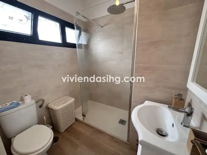Baño de Piso de alquiler en La Orotava con Parquet, Amueblado y Horno