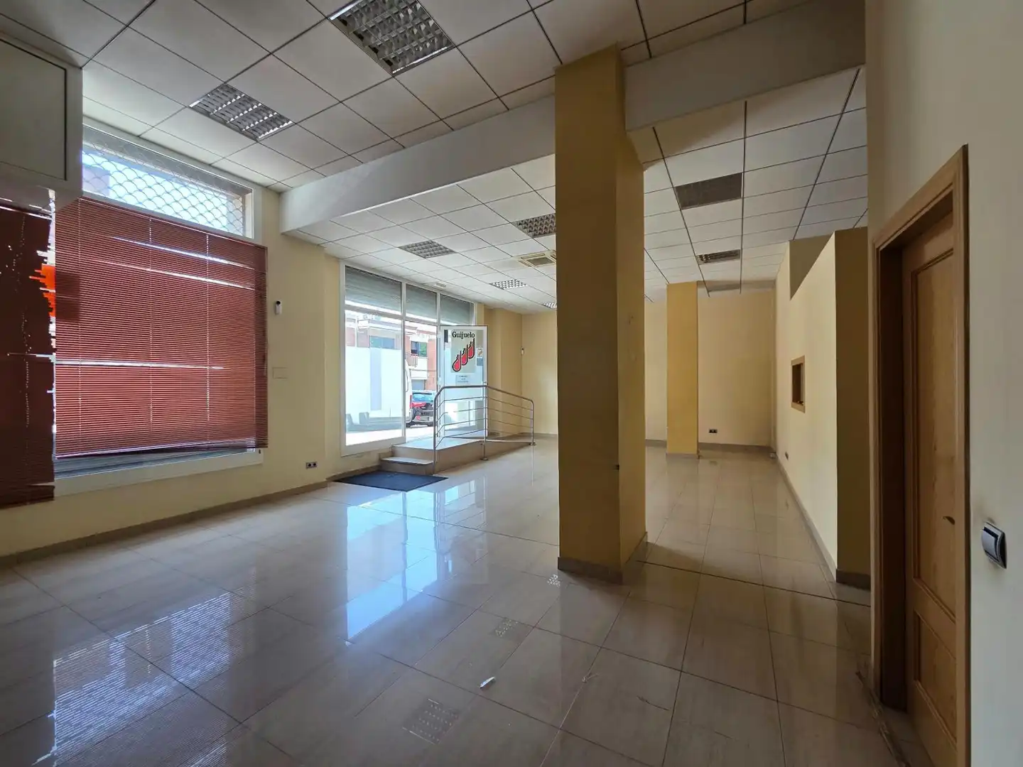 Local en venta en Olesa de Montserrat con Aire acondicionado