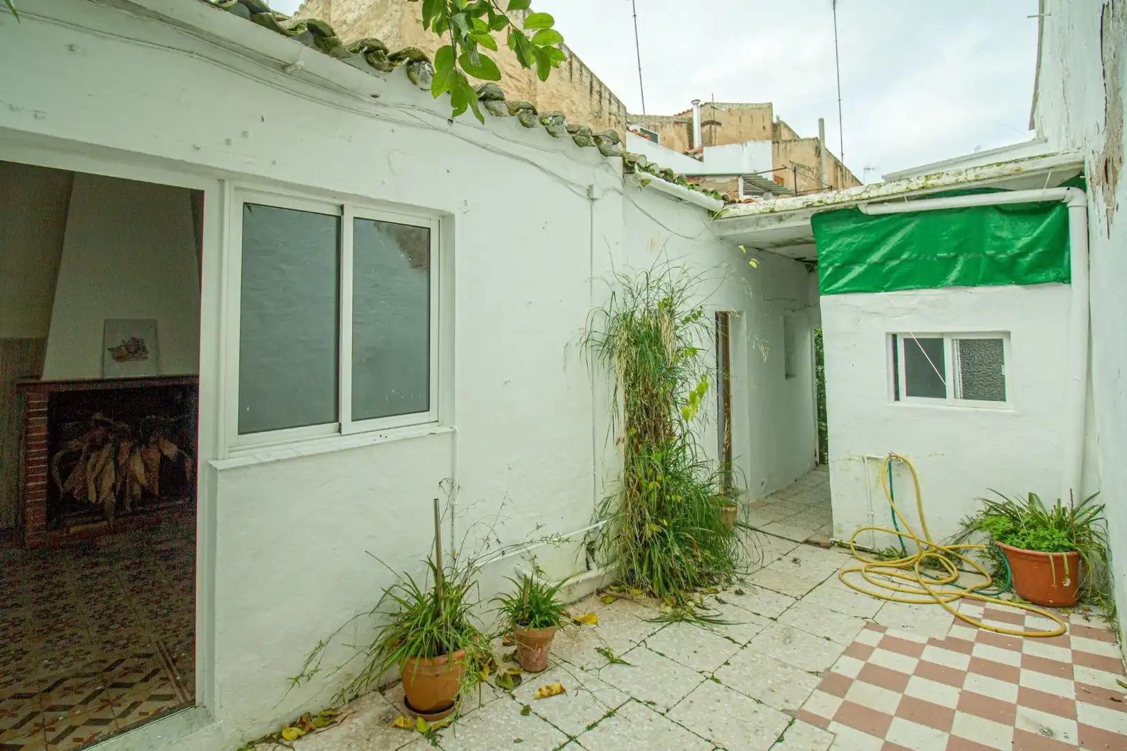 Vista exterior de Casa o xalet en venda en Badajoz amb Calefacció, Terrassa i Traster