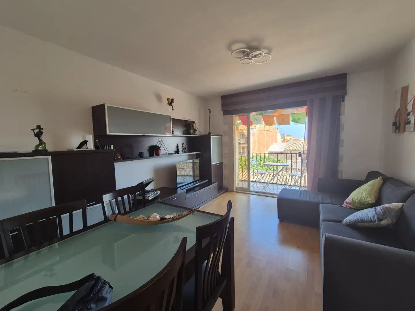 Sala d'estar de Pis en venda en Roda de Berà amb Calefacció, Terrassa i Forn