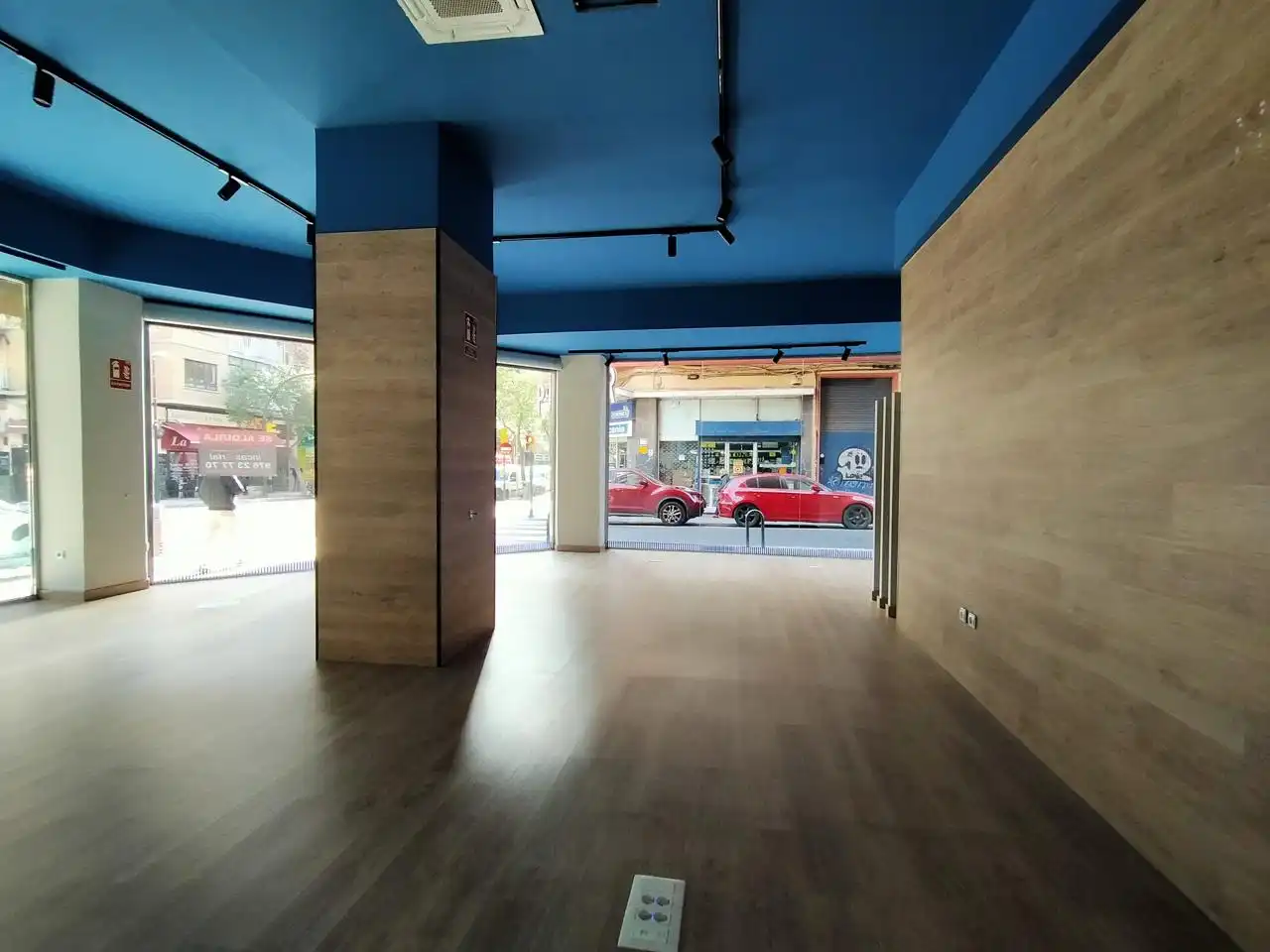 Local comercial de lloguer a Calle Tomás Bretón, imagen 17