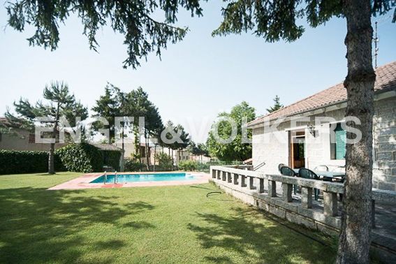 Exterior view of House or chalet for sale in Ortigosa del Monte  with Air Conditioner, Heating and Private garden