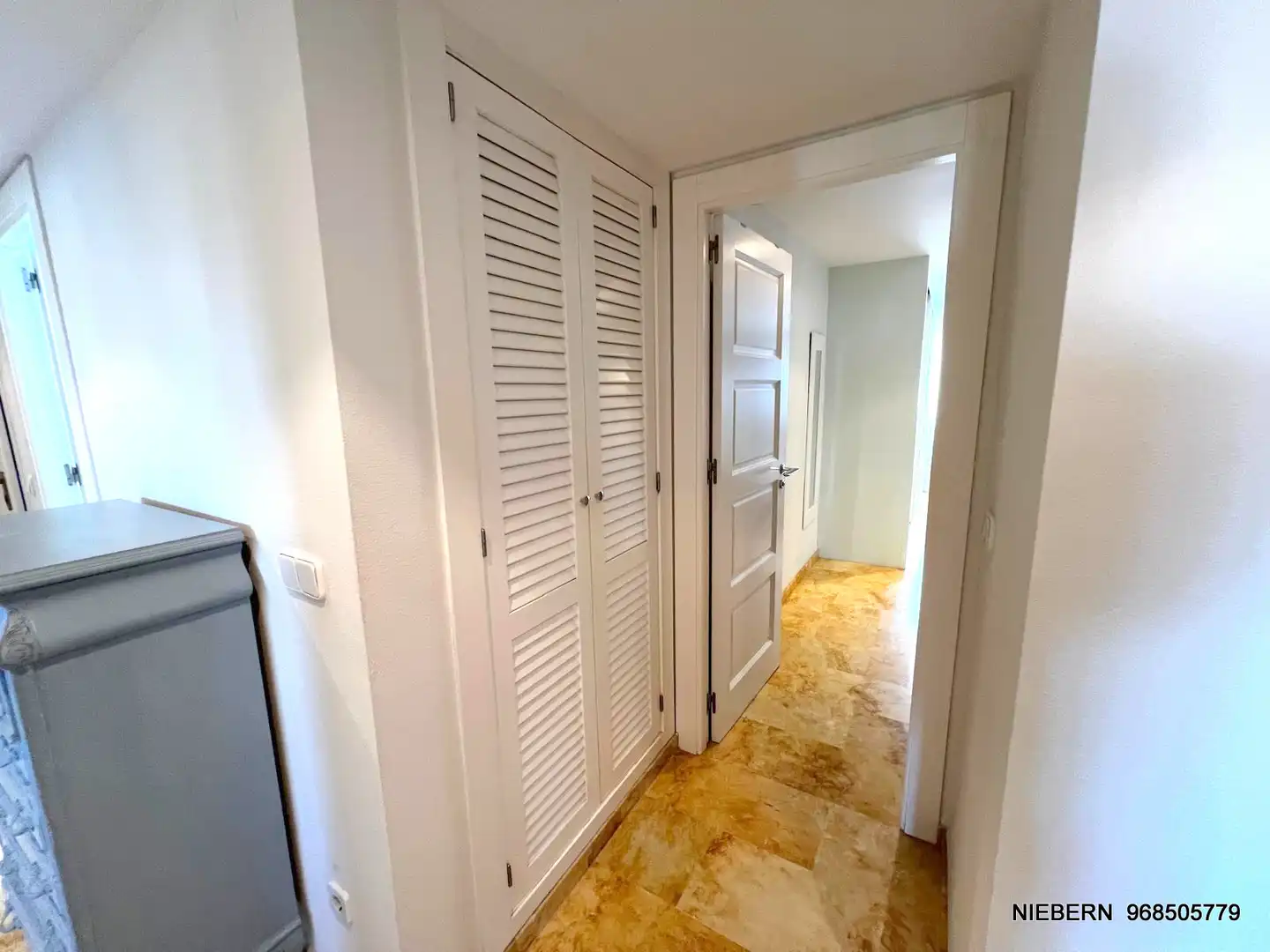 Wohnung zur Miete in Avenida Reina Victoria Eugenia, Alameda