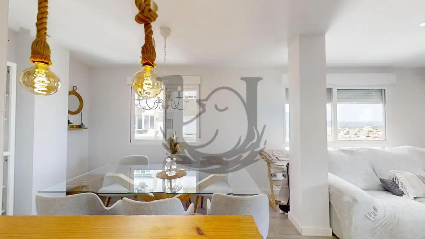 Comedor de Piso en venta en Alginet con Aire acondicionado, Terraza y Balcón