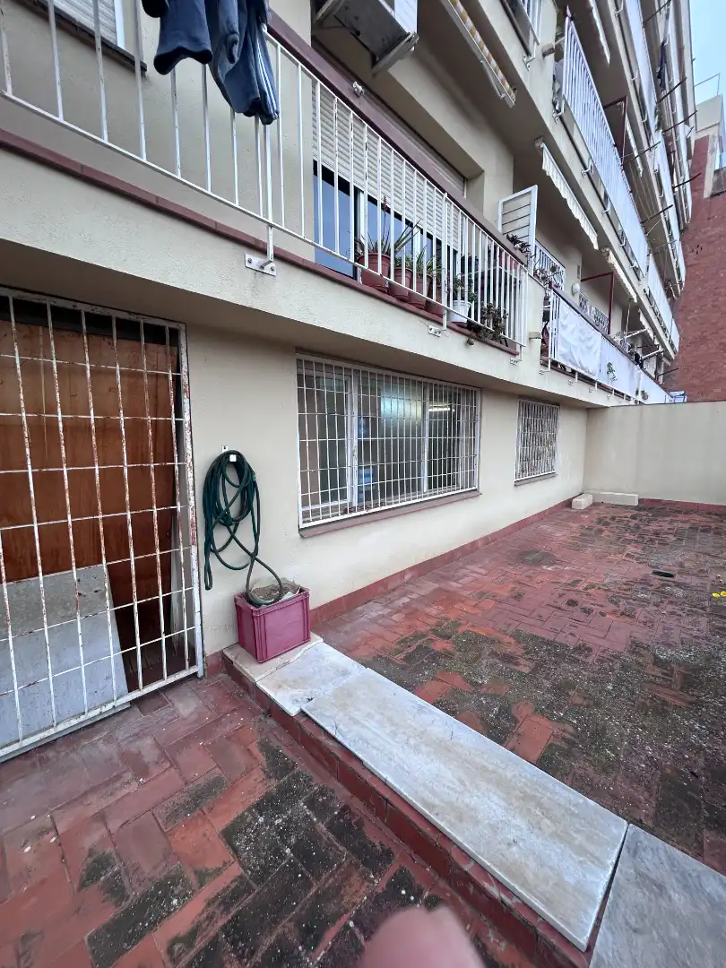 Exterior view of Commercial properties for sale in Barcelona  with Terrace