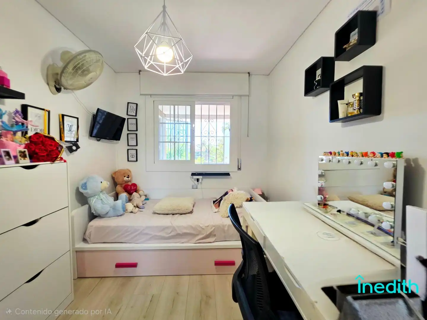 Habitación de Casa o chalet en venta en Sant Pere de Ribes con Aire acondicionado, Calefacción y Jardín privado