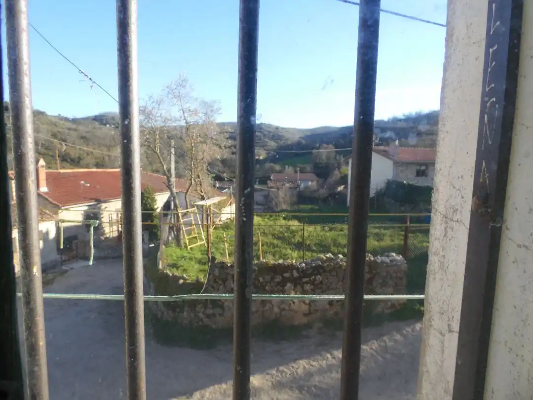 Vista exterior de Casa o chalet en venta en Medina de Pomar con Jardín privado