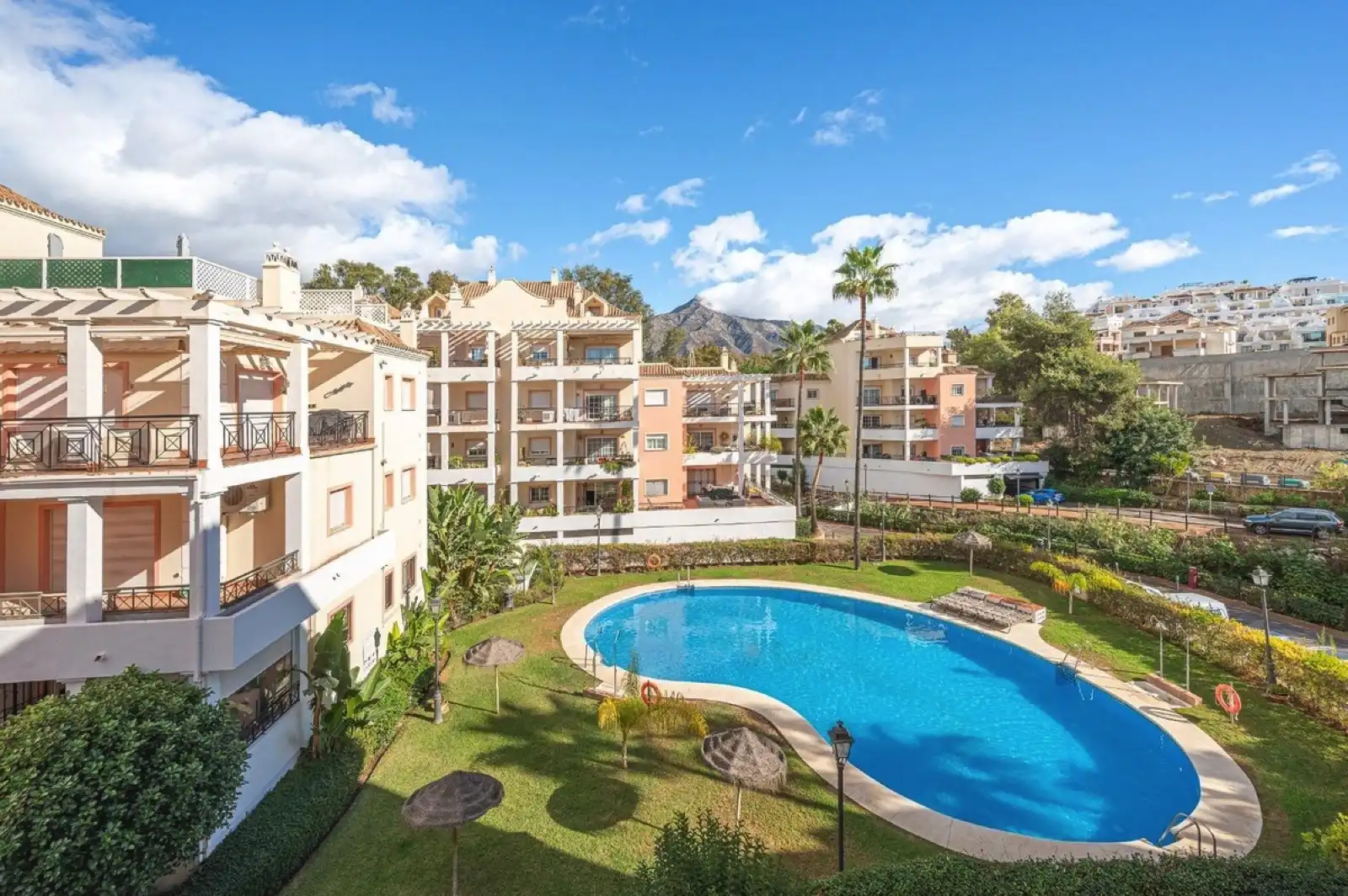 Exterior view of Apartments for sale in Marbella  with Air Conditioner, Heating and Terrace