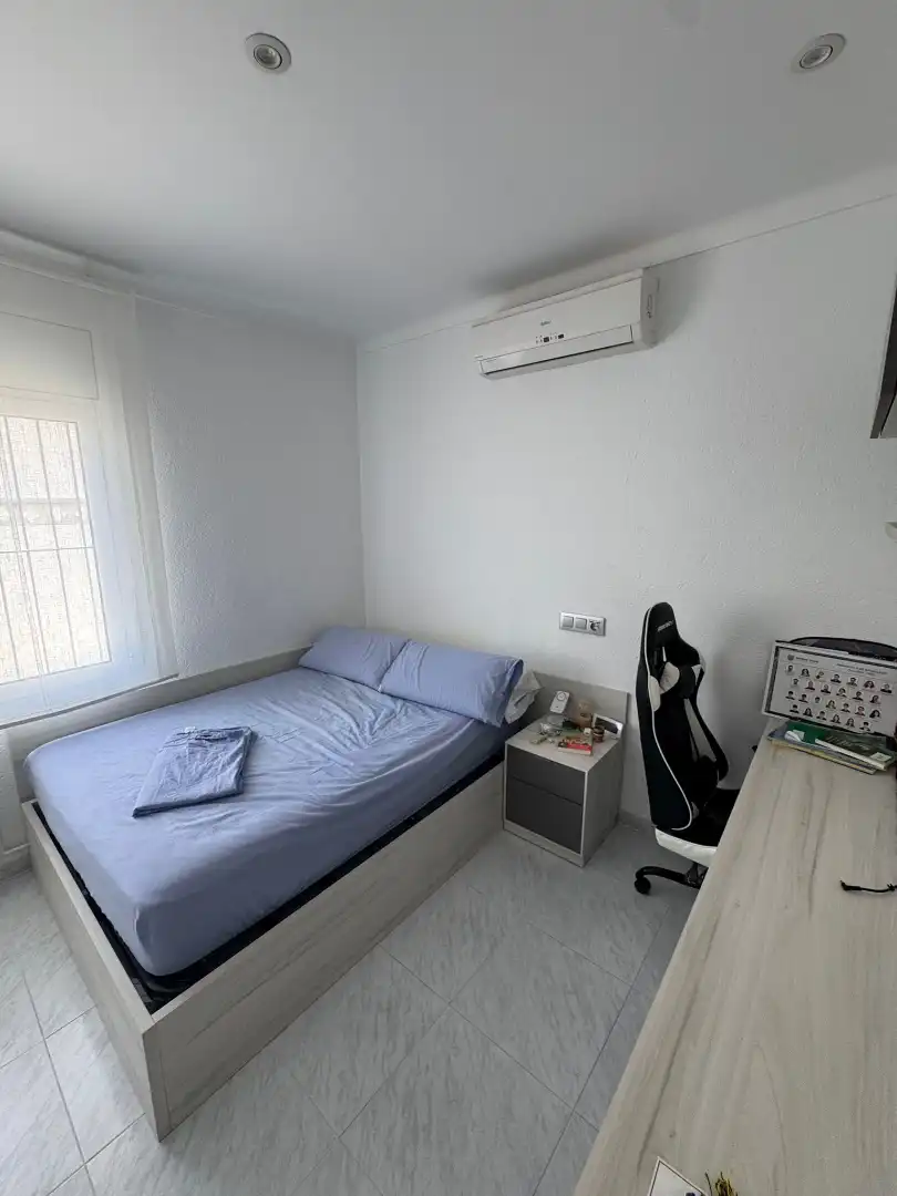 Habitación de Casa o chalet en venta en L'Escala con Aire acondicionado, Calefacción y Jardín privado