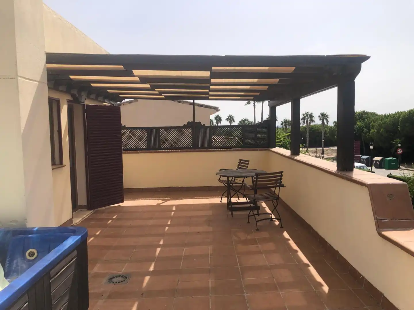 Terrassa de Casa o xalet en venda en Chiclana de la Frontera amb Aire condicionat, Calefacció i Jardí privat