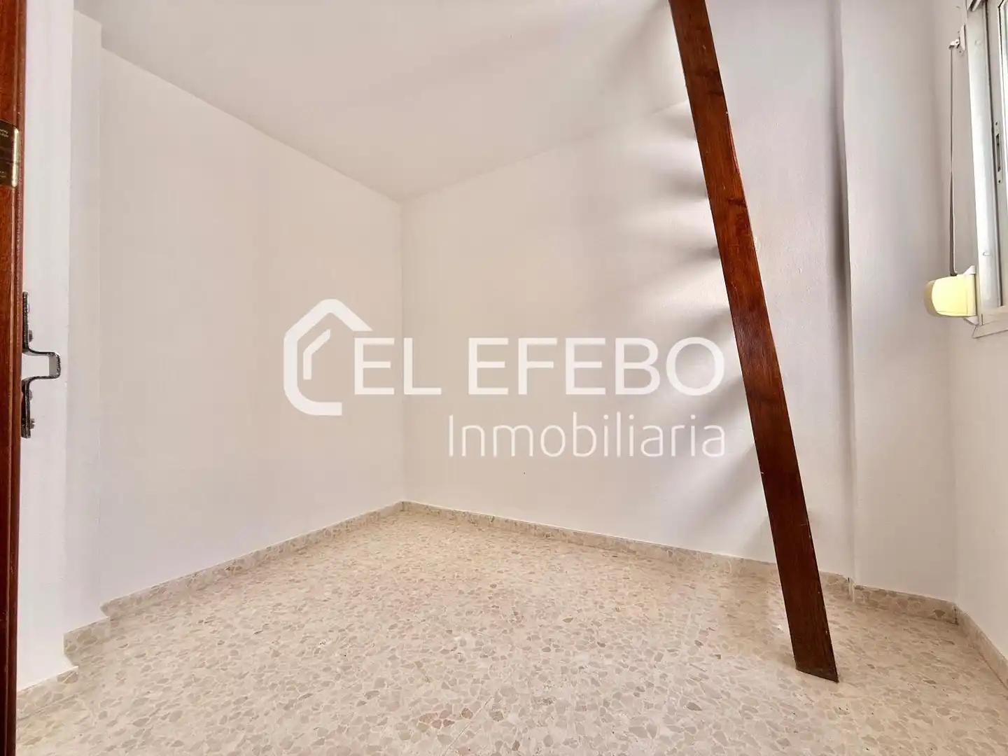 Aparcament de Casa o xalet de lloguer en Antequera amb Aire condicionat, Calefacció i Terrassa