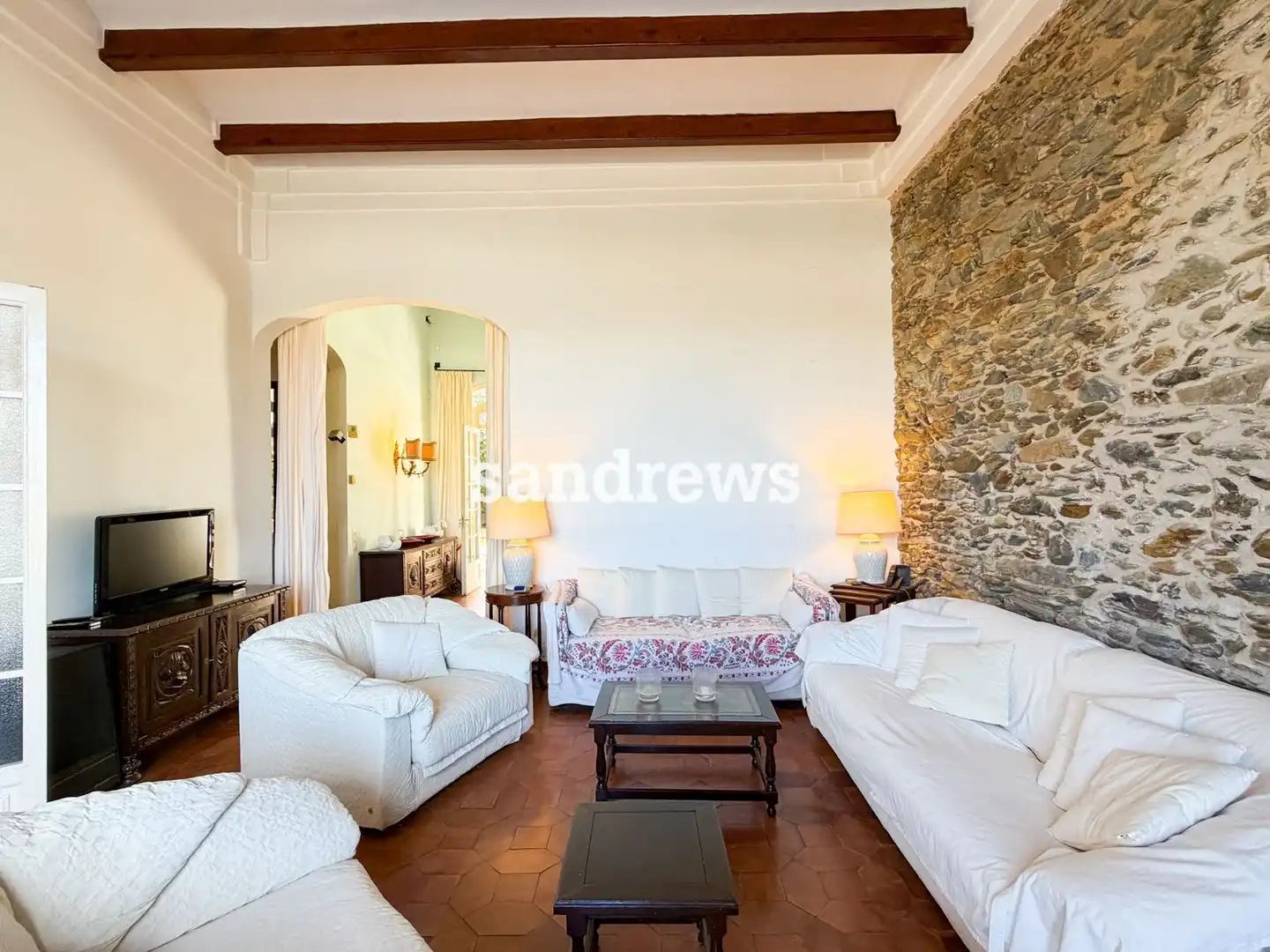 Sala d'estar de Casa adosada en venda en El Port de la Selva amb Aire condicionat, Calefacció i Jardí privat