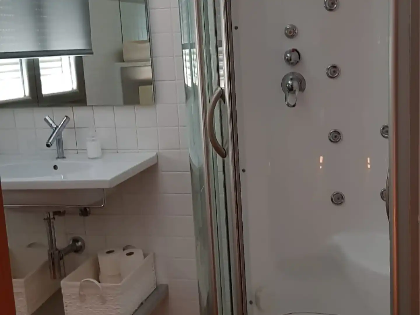 Bathroom of Flat for rent in Murcia  with Furnished and Washing machine