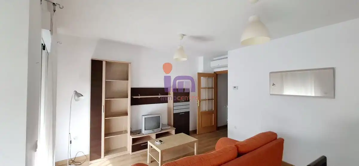 Living room of Flat for sale in Valdepeñas  with Air Conditioner, Heating and Storage room