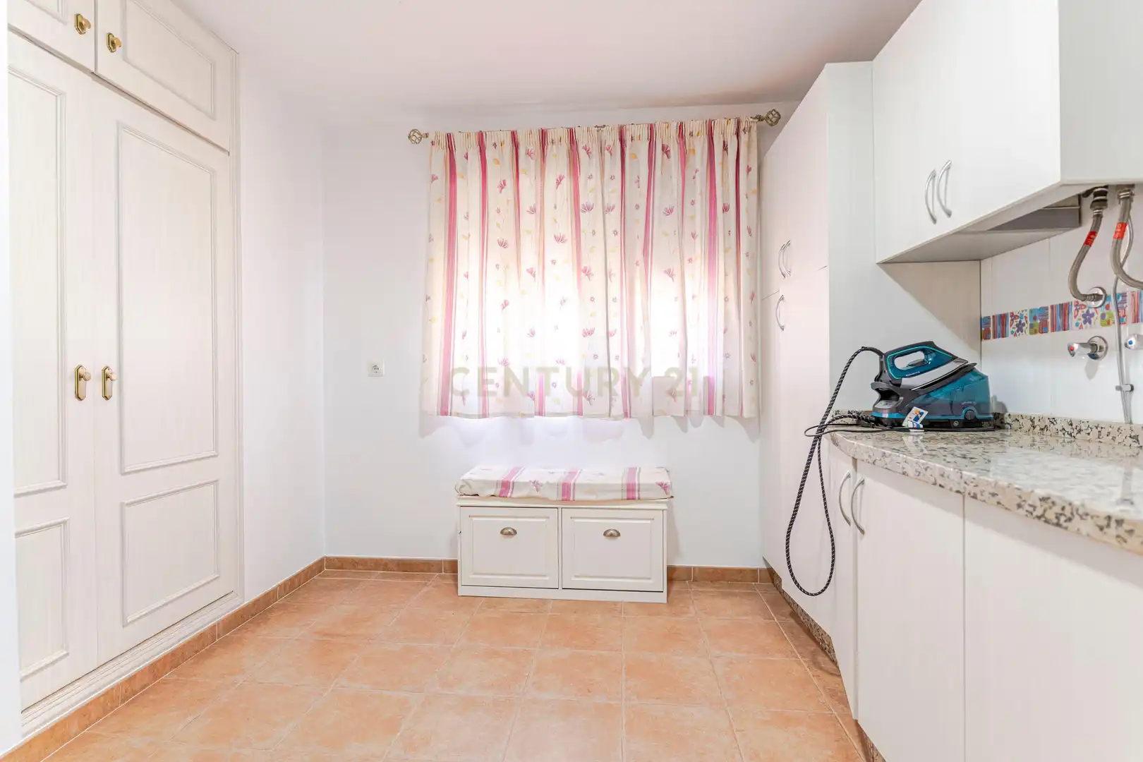 Habitación de Casa o chalet en venta en Almuñécar con Piscina