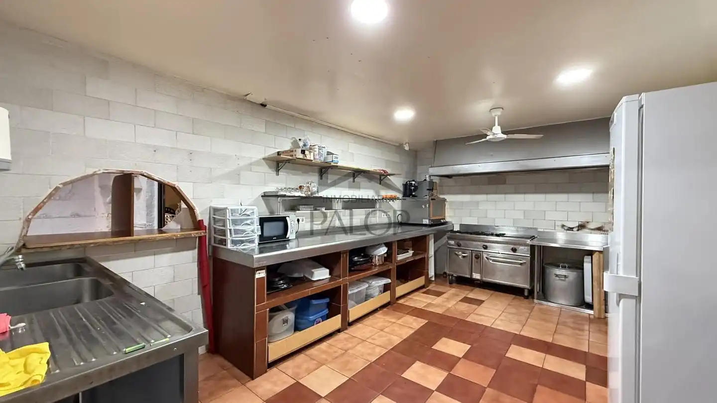 Cocina de Local en venta en El Genovés con Aire acondicionado