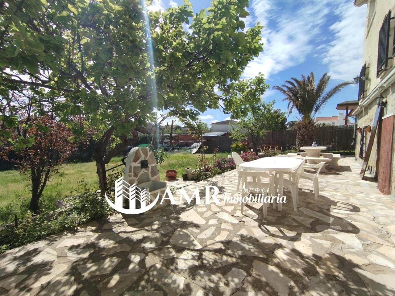 Garden of House or chalet for sale in Escalona  with Air Conditioner, Heating and Private garden