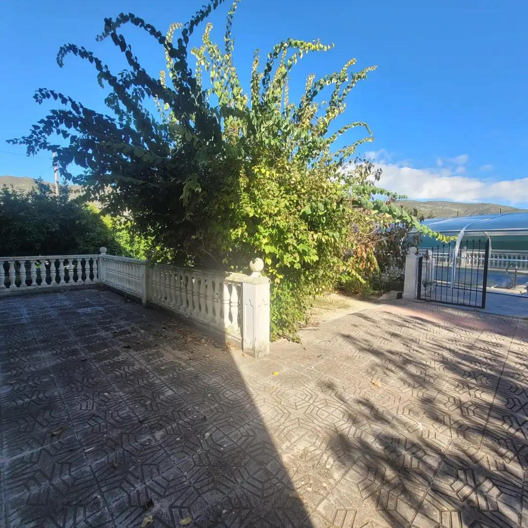 Vista exterior de Casa o chalet en venta en Agres con Jardín privado, Piscina y Amueblado