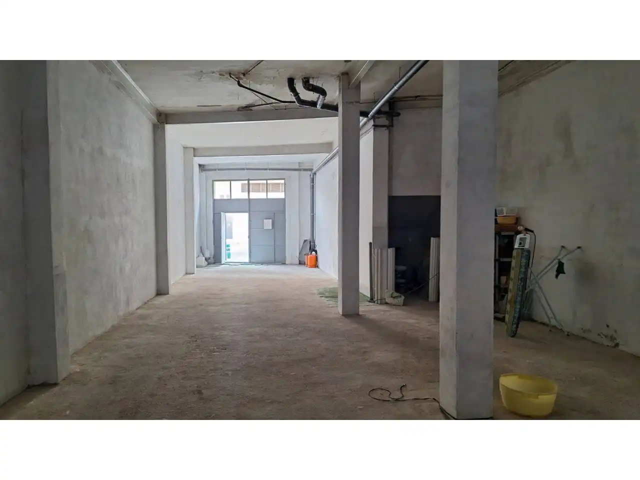 Local comercial en alquiler en Avenida Diputación Provincial