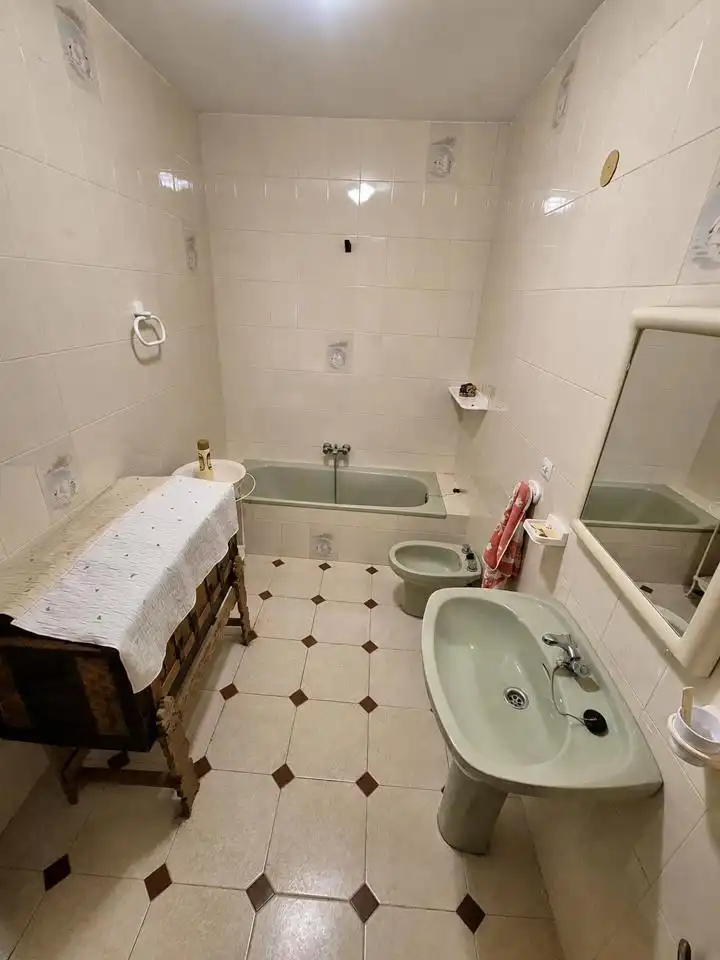 Bany de Casa o xalet en venda en Mirandilla amb Terrassa
