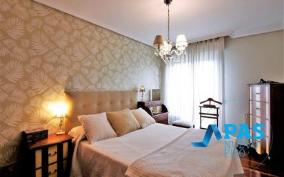 Bedroom of Flat for sale in Santander  with Heating, Private garden and Parquet flooring